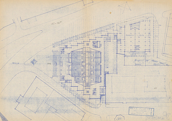 Vladimír Dedeček – Administratívna budova Najvyššieho súdu v Bratislave. Štúdia. Pôdorys p+-0. M 1:500.